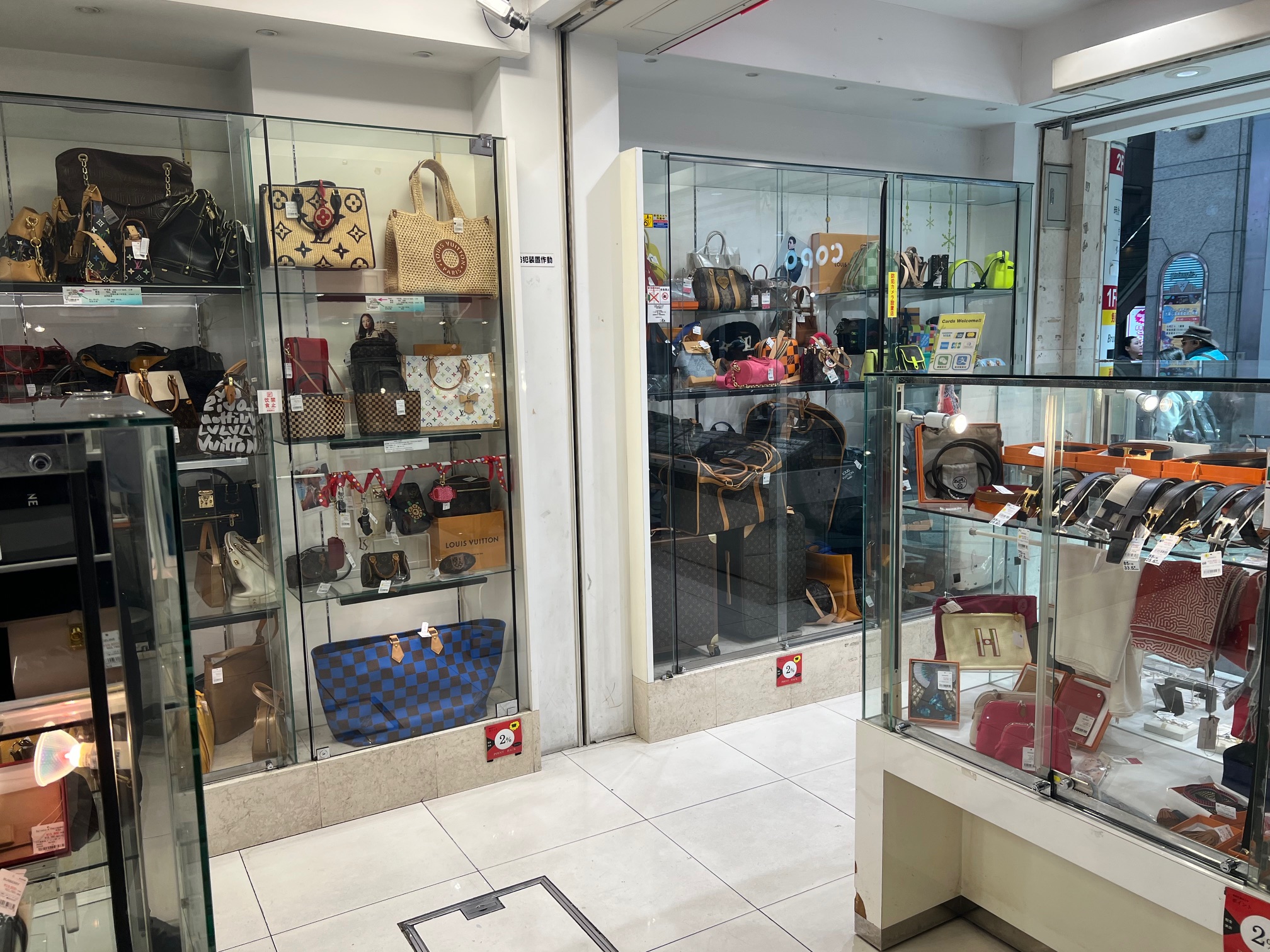 大阪ミナミ店 店舗写真 9